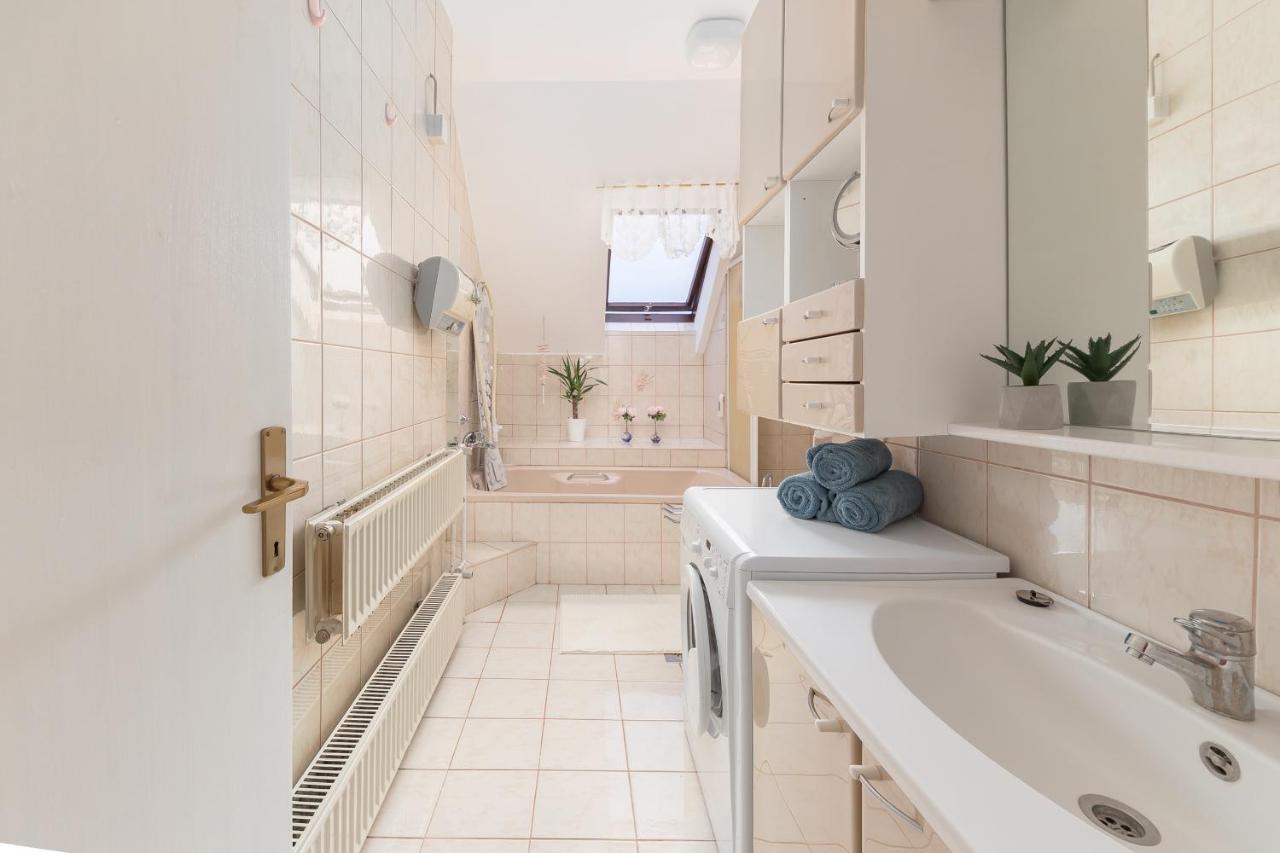 Apartma Lea Slovenj Gradec Exterior photo